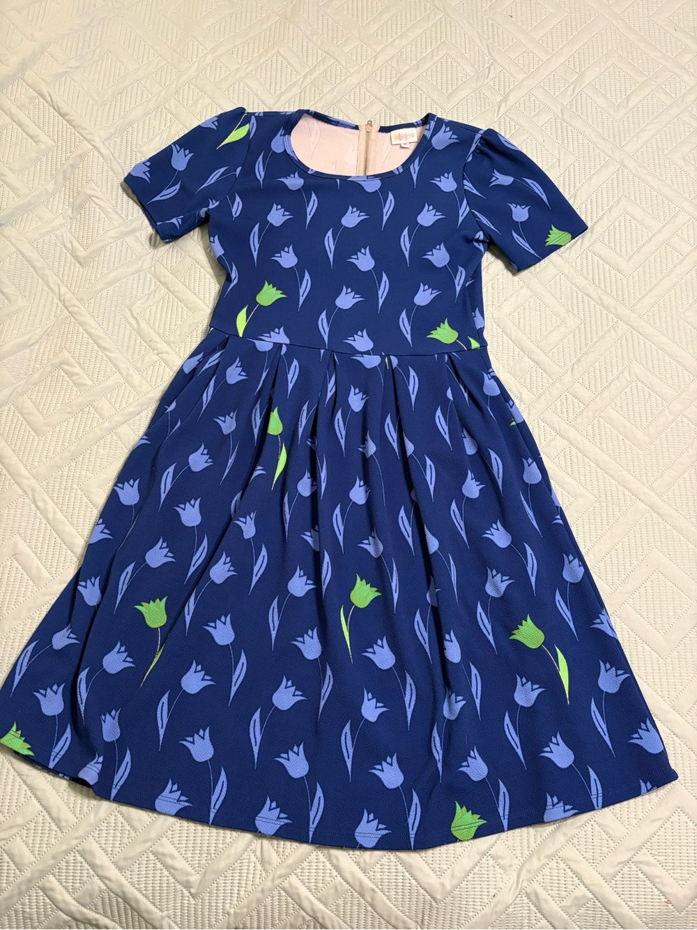 Lularoe Women’s Amelia Dress Blue W/ Green Tulip Design Size S Fit & Flare